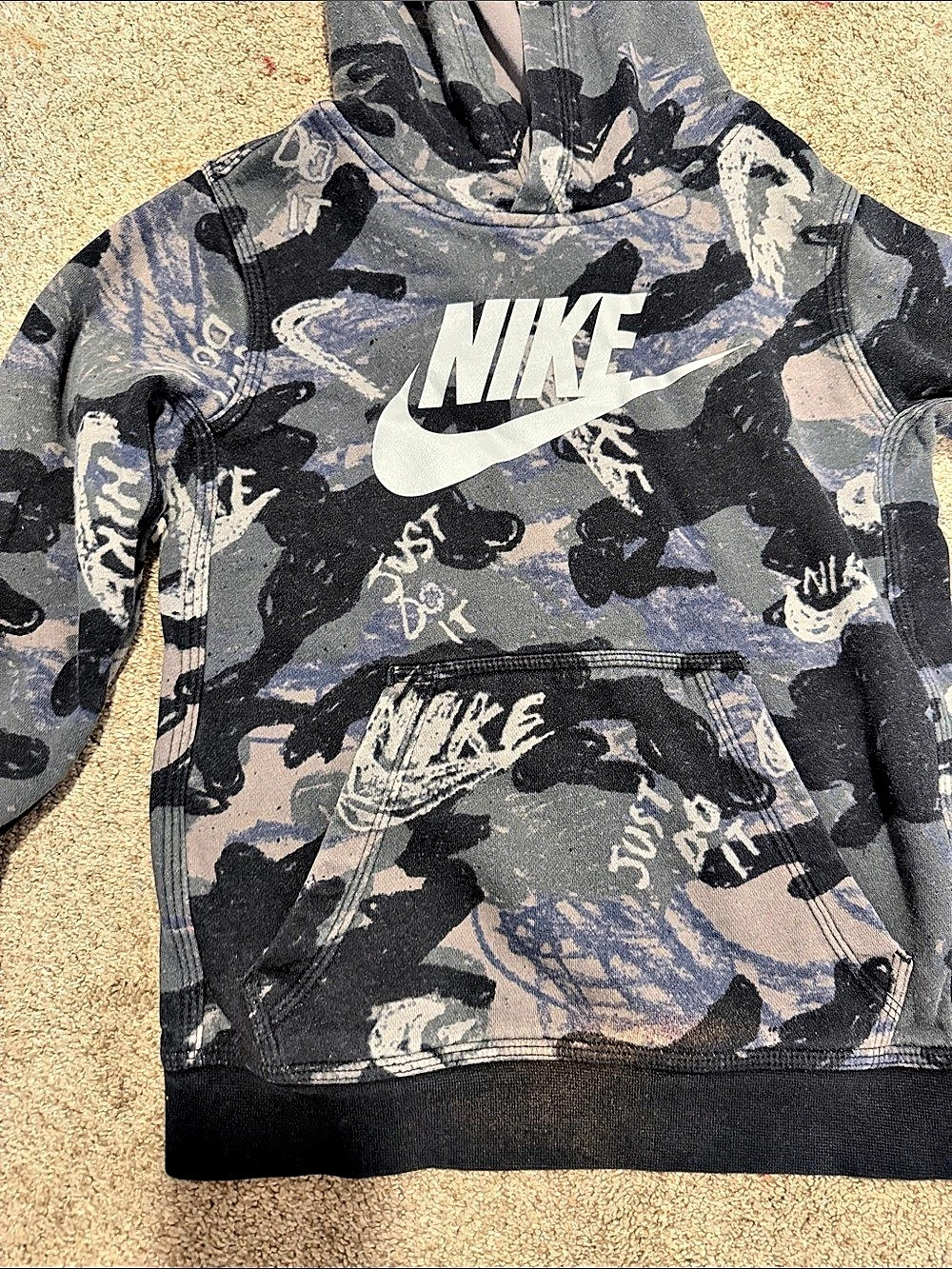 Nike Camo Hoodie Black & Gray boys Small (6)